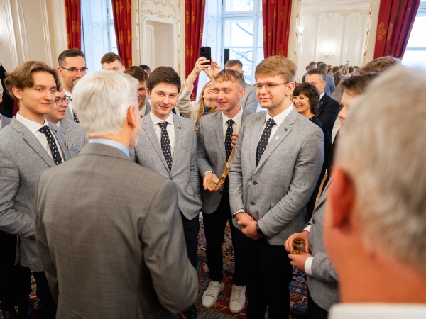 Prezident republiky přijal mladé profesionály z reprezentace na EuroSkills 2025 v dánském Herningu